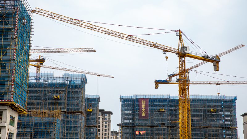 建筑劳务派遣与分包：适用场景解析